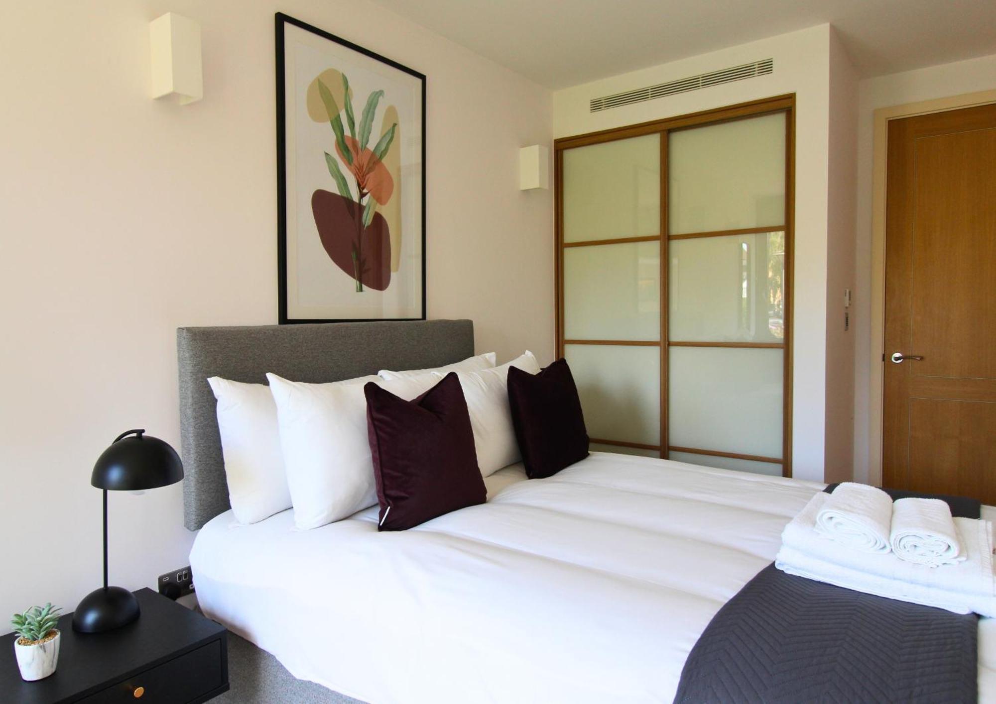 Kew Bridge By Viridian Apartments Exterior photo