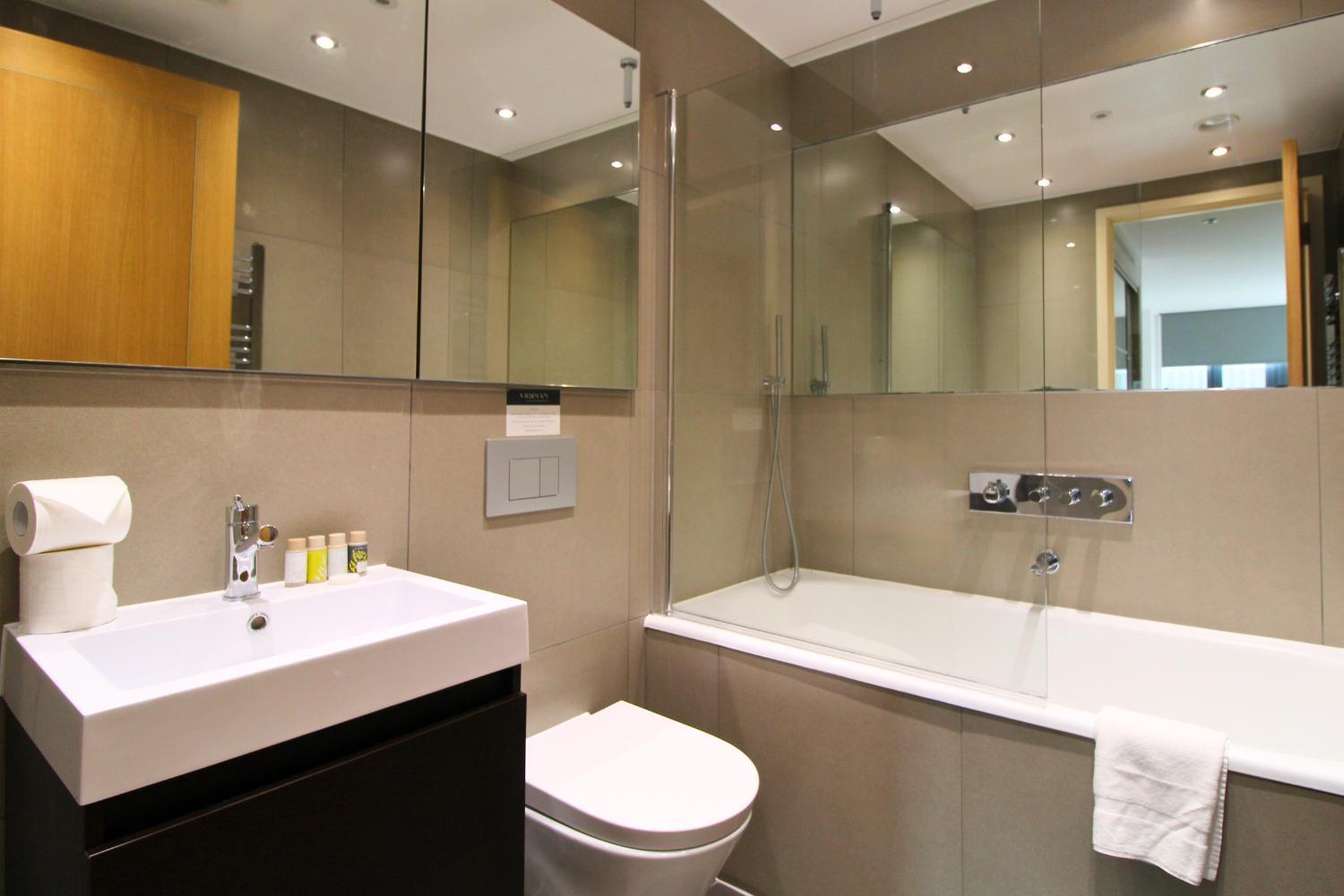 Kew Bridge By Viridian Apartments Exterior photo