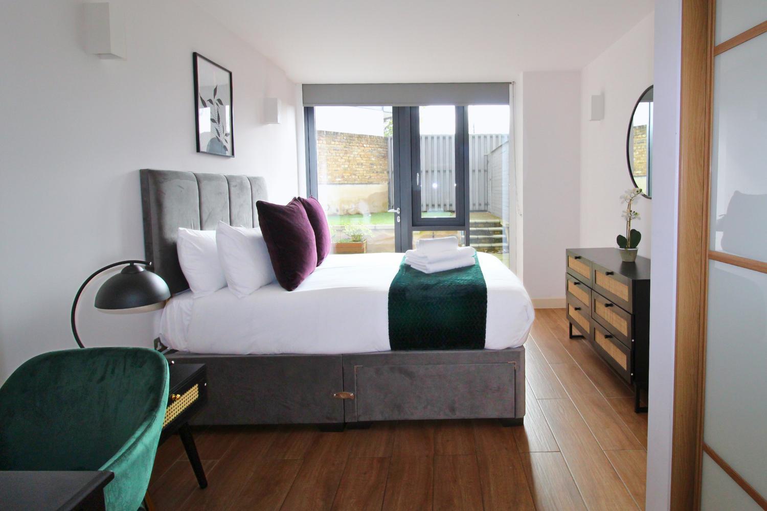 Kew Bridge By Viridian Apartments Exterior photo